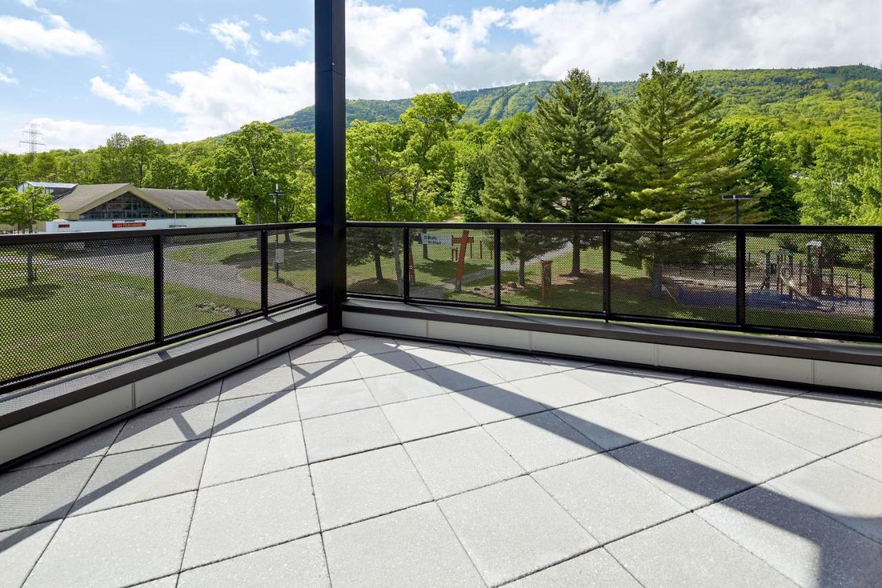 Delta Hotels By Marriott Mont Sainte-Anne, Resort & Convention Center بيوبره المظهر الخارجي الصورة