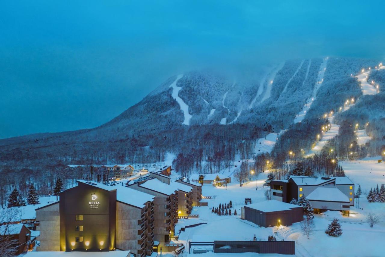 Delta Hotels By Marriott Mont Sainte-Anne, Resort & Convention Center بيوبره المظهر الخارجي الصورة