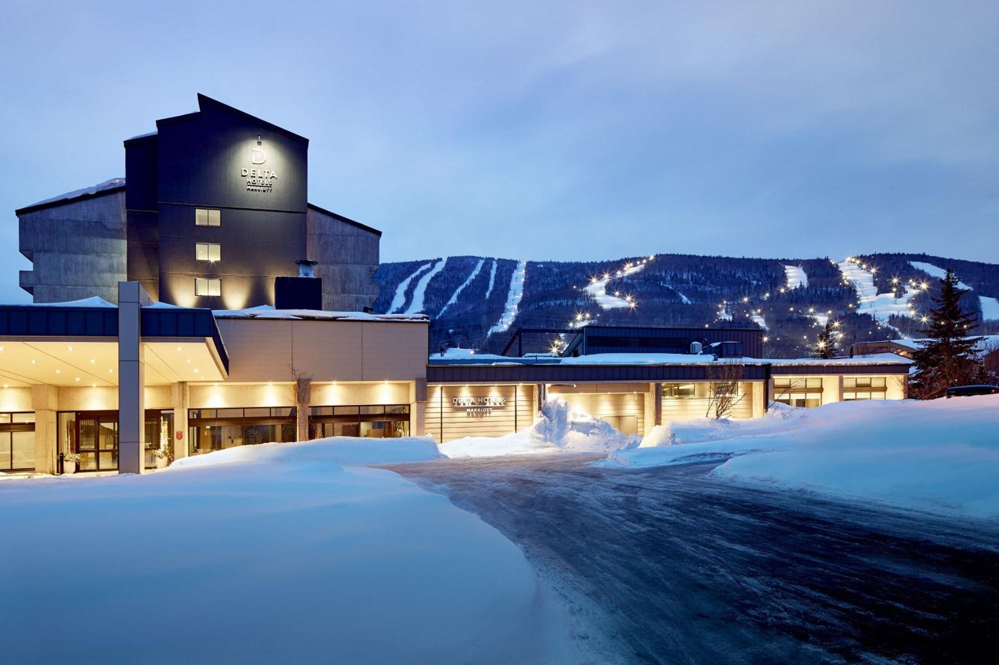 Delta Hotels By Marriott Mont Sainte-Anne, Resort & Convention Center بيوبره المظهر الخارجي الصورة