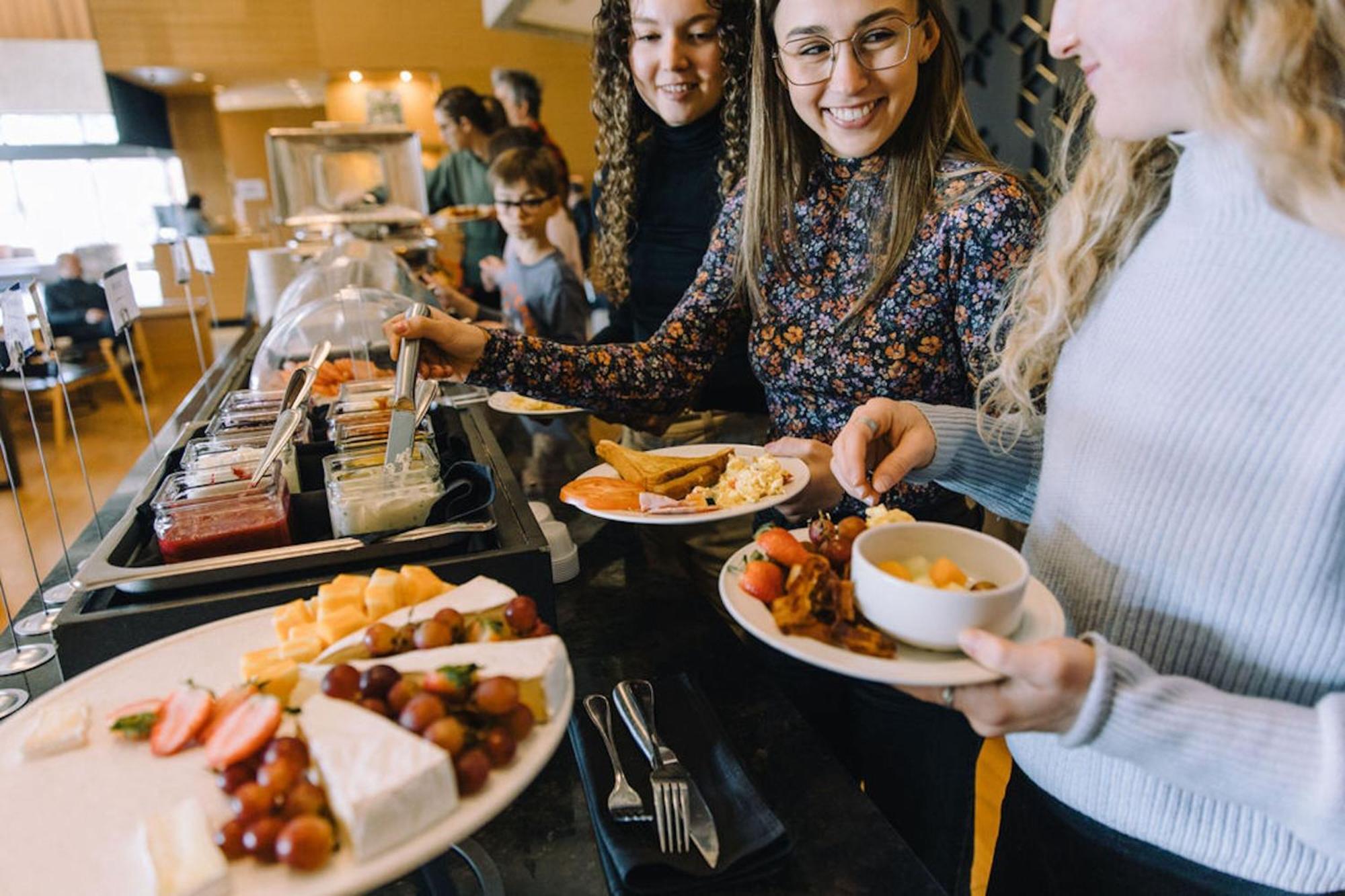 Delta Hotels By Marriott Mont Sainte-Anne, Resort & Convention Center بيوبره المظهر الخارجي الصورة