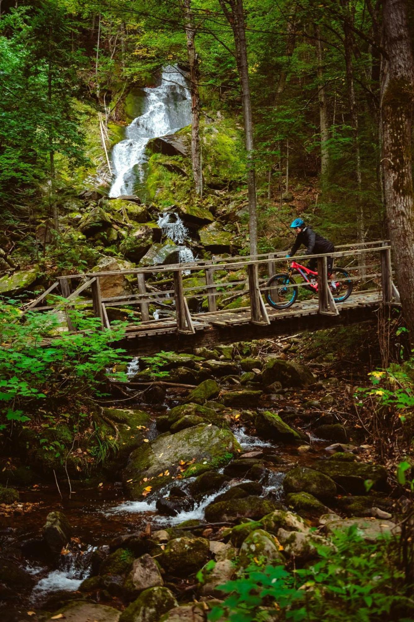 Delta Hotels By Marriott Mont Sainte-Anne, Resort & Convention Center بيوبره المظهر الخارجي الصورة